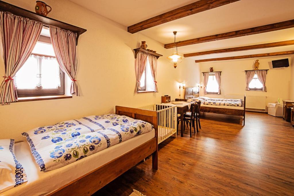 Banská Štiavnica Penzion Stary Hostinec מראה חיצוני תמונה