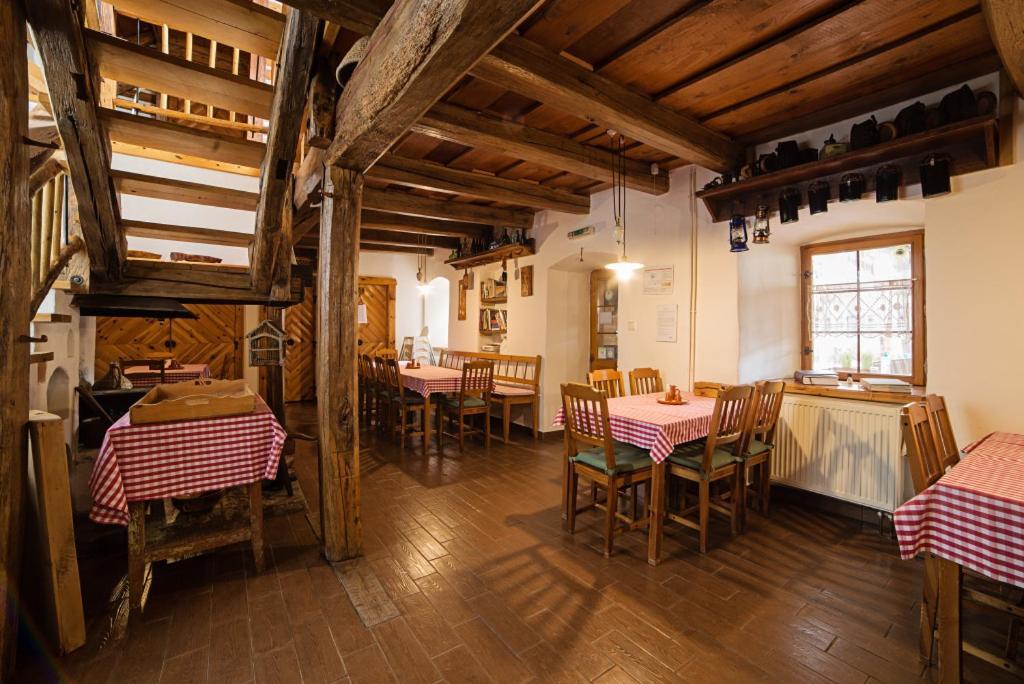 Banská Štiavnica Penzion Stary Hostinec מראה חיצוני תמונה