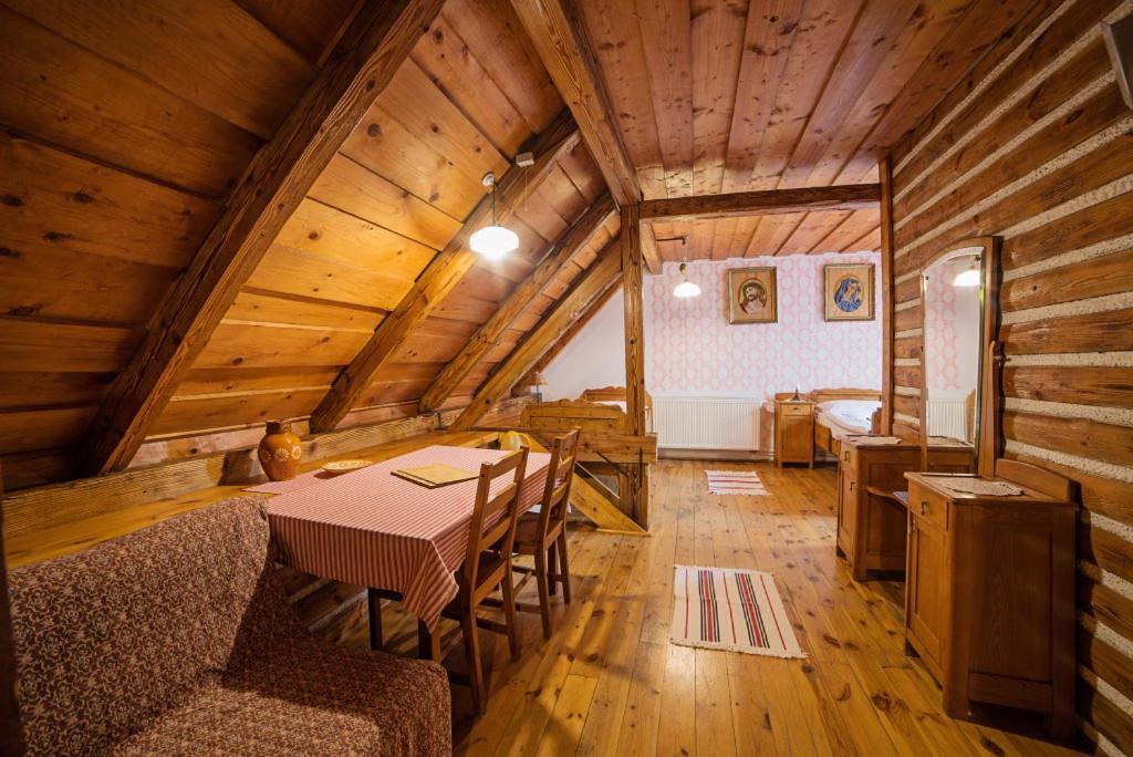 Banská Štiavnica Penzion Stary Hostinec מראה חיצוני תמונה