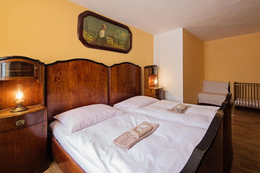 Banská Štiavnica Penzion Stary Hostinec מראה חיצוני תמונה