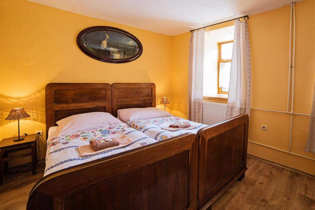 Banská Štiavnica Penzion Stary Hostinec מראה חיצוני תמונה