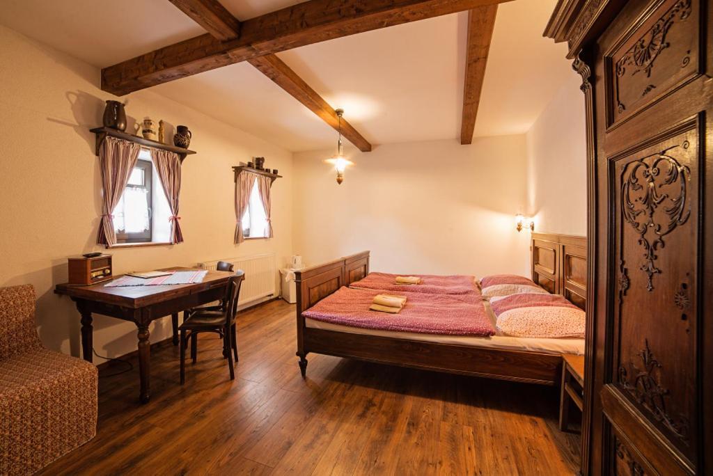 Banská Štiavnica Penzion Stary Hostinec מראה חיצוני תמונה