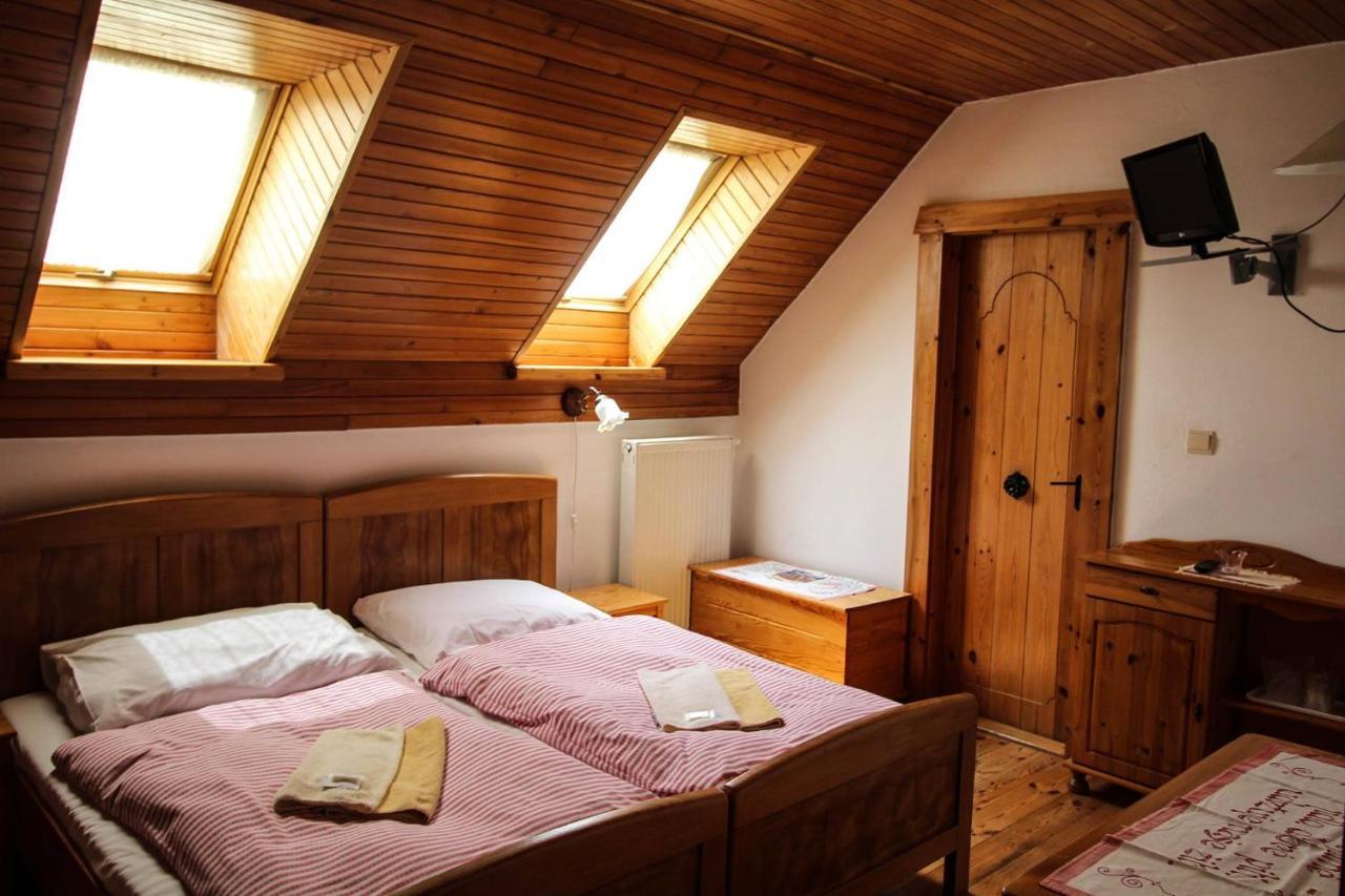 Banská Štiavnica Penzion Stary Hostinec מראה חיצוני תמונה