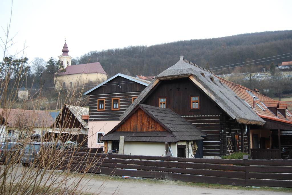 Banská Štiavnica Penzion Stary Hostinec מראה חיצוני תמונה